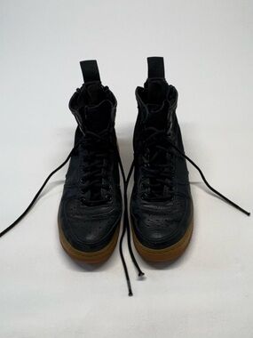 Nike SF Air Force 1 Mid "Black Gum" Special Field - Size 7W